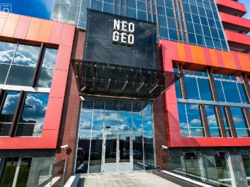 Освещение холла в БЦ "NEO GEO"