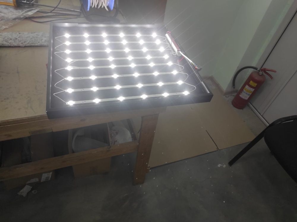KEO Армстронг с равномерной засветкой 40W Черный корпус